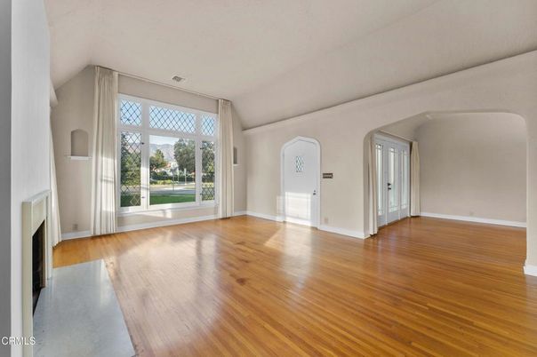 Empty room, Fireplace, Interior, Wood Texture Flooring