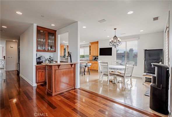Chandelier, Dining room, Interior, Kitchen, Recessed Lighting, Wood Texture Flooring