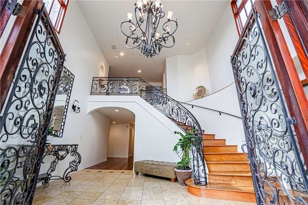 Chandelier, Interior, Recessed Lighting