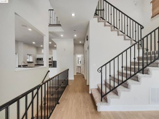 Interior, Recessed Lighting, Wood Texture Flooring