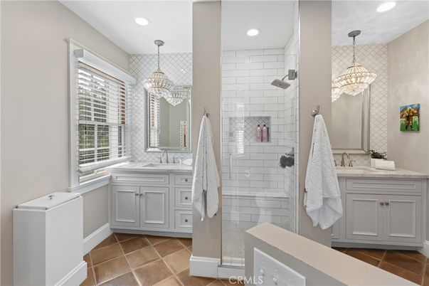 Bathroom, Interior, Pendant Lights, Recessed Lighting