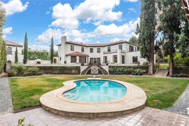 Backyard, Exterior, Pool