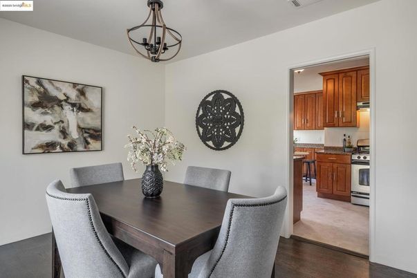 Chandelier, Dining room, Interior, Kitchen, Wood Texture Flooring