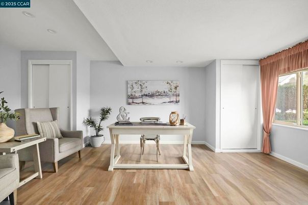 Home Office, Interior, Recessed Lighting, Wood Texture Flooring