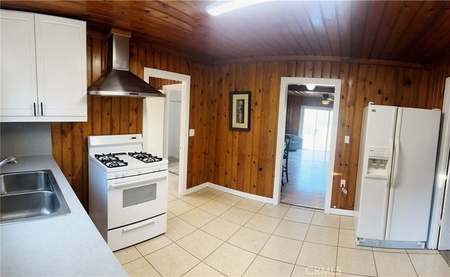 Interior, Kitchen, Wooden Ceilings, Wooden Walls