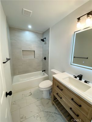 Bathroom, Interior, Marble, Recessed Lighting