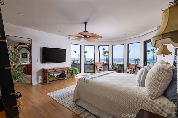 Bedroom, Interior, Water, Wood Texture Flooring
