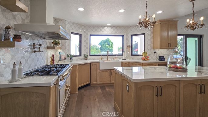 Chandelier, Interior, Kitchen, Recessed Lighting, Stainless Steel Appliances, Wood Texture Flooring