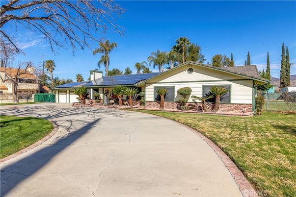 Attached, Backyard, Exterior, Facade, Solar Panels, Ranch