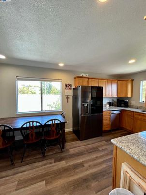 Dining room, Interior, Kitchen, Recessed Lighting, Wood Texture Flooring