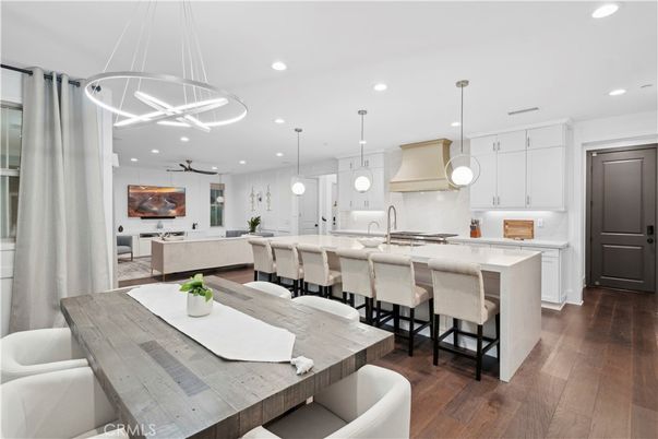 Dining room, Interior, Kitchen, Pendant Lights, Recessed Lighting, Wood Texture Flooring
