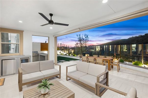 Dining room, Interior, Recessed Lighting