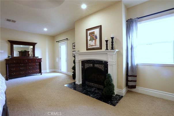 Fireplace, Interior, Recessed Lighting
