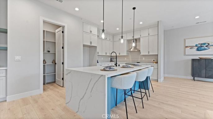 Interior, Kitchen, Pendant Lights, Recessed Lighting, Wood Texture Flooring