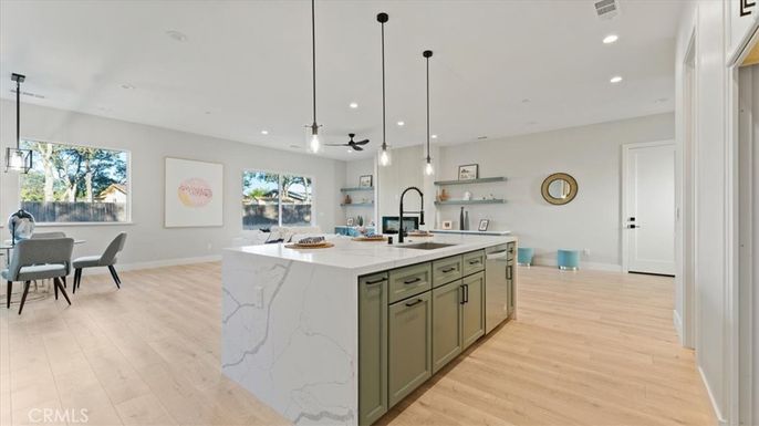 Dining room, Interior, Kitchen, Pendant Lights, Recessed Lighting, Wood Texture Flooring