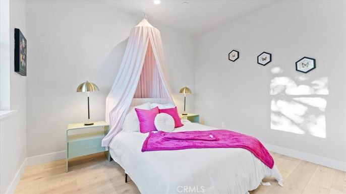 Bedroom, Interior, Recessed Lighting, Wood Texture Flooring