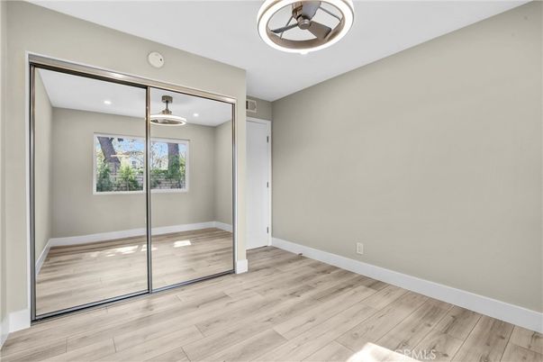 Empty room, Interior, Pendant Lights, Recessed Lighting, Wood Texture Flooring