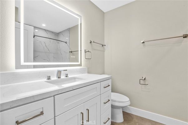Bathroom, Interior, Marble Walls, Recessed Lighting