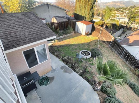 Backyard, Exterior
