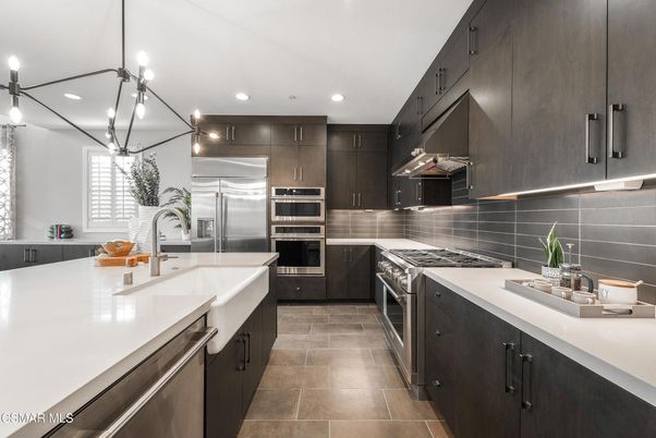 Interior, Kitchen, Pendant Lights, Recessed Lighting, Stainless Steel Appliances