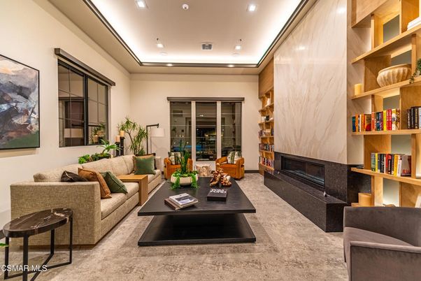Fireplace, Interior, Living room, Recessed Lighting