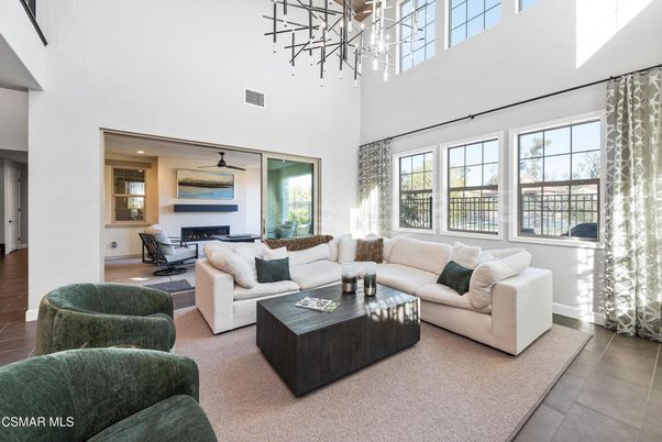 Fireplace, Interior, Living room, Recessed Lighting