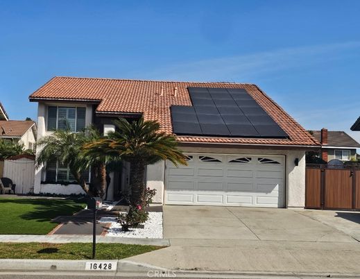 Attached, Exterior, Facade, Solar Panels, Mediterranean