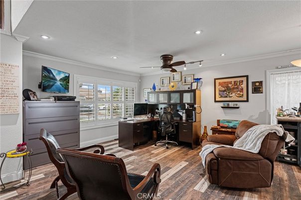 Home Office, Interior, Recessed Lighting, Wood Texture Flooring