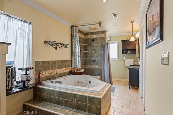 Bathroom, Interior, Pendant Lights, Recessed Lighting