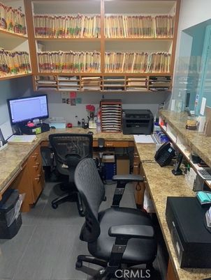 Home Office, Interior