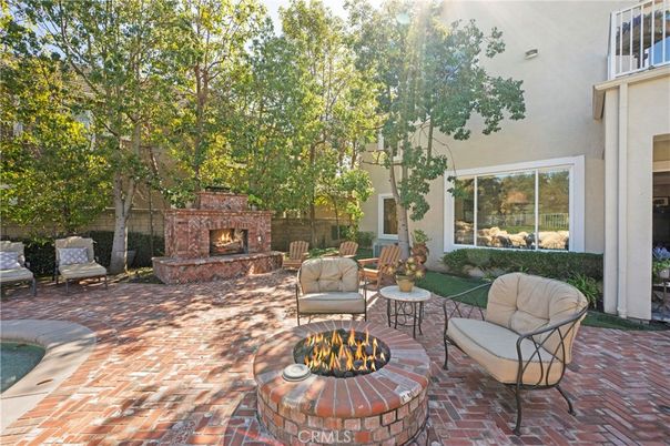 Exterior, Fireplace