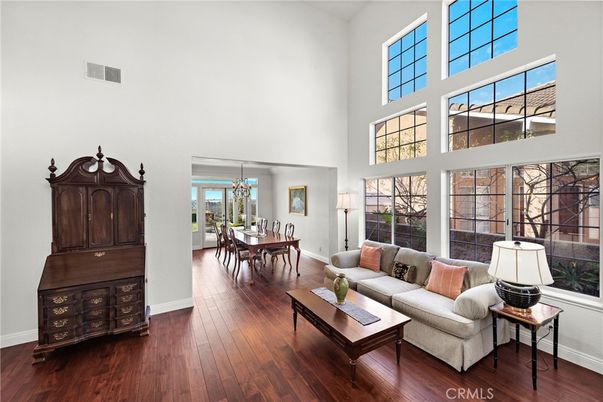 Chandelier, Dining room, Interior, Living room, Wood Texture Flooring