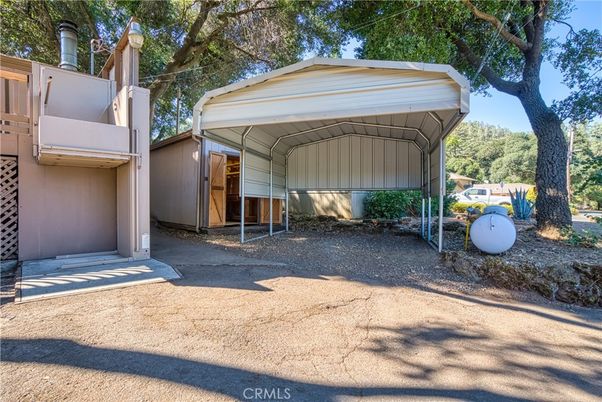 Detached Garage, Exterior