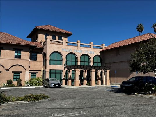 Exterior, Facade, Mediterranean
