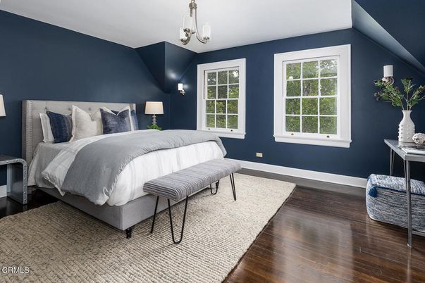 Bedroom, Interior, Pendant Lights, Wood Texture Flooring