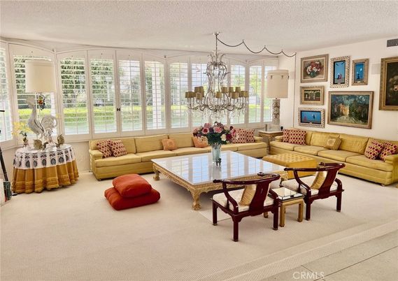 Chandelier, Dining room, Interior, Living room