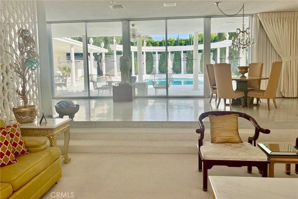 Chandelier, Dining room, Interior, Water
