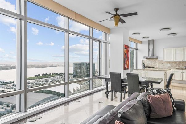 Dining room, Interior, Sun Room, Water