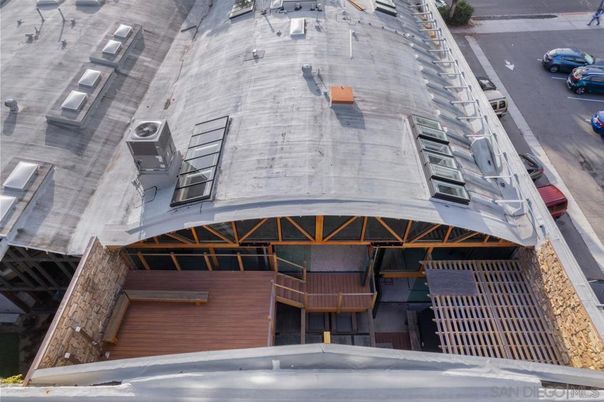 Exterior, Drone