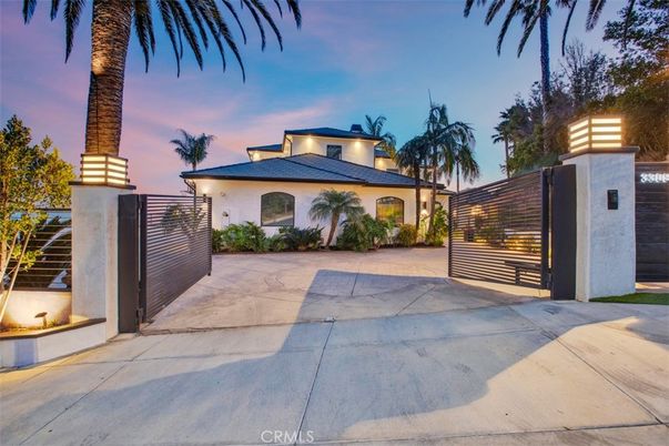 Backyard, Exterior, Facade, None