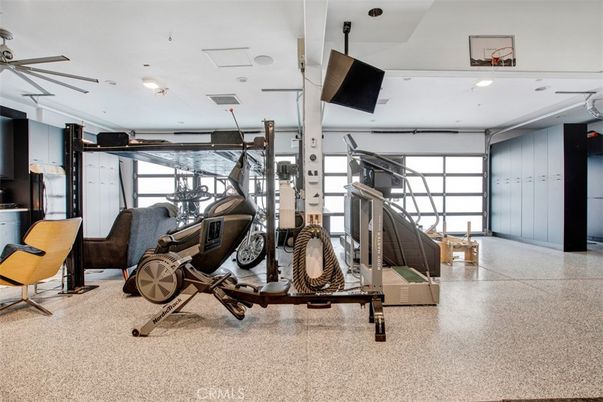 Fitness Equipment, Interior, Recessed Lighting