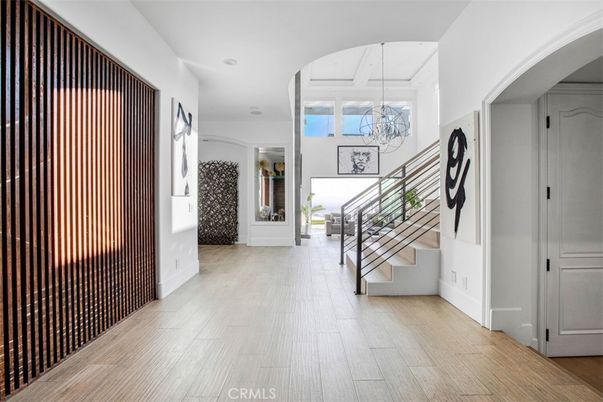 Interior, Pendant Lights, Wood Texture Flooring