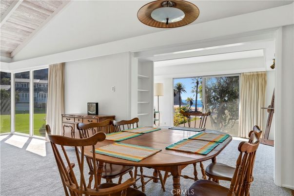 Dining room, Interior