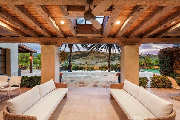 Exterior, Wooden Beams