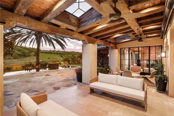 Exterior, Wooden Beams