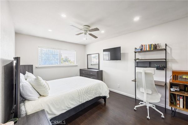 Bedroom, Home Office, Interior, Recessed Lighting, Wood Texture Flooring