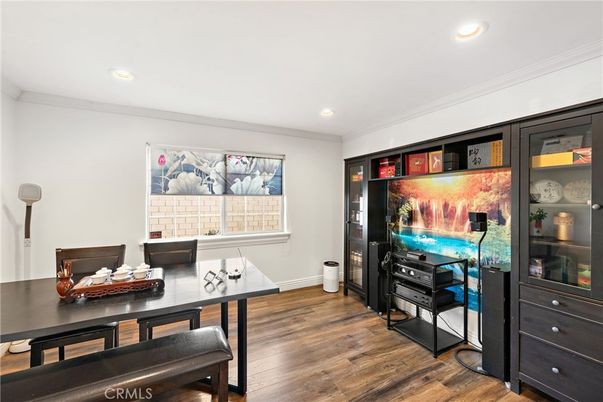 Home Office, Interior, Recessed Lighting, Wood Texture Flooring