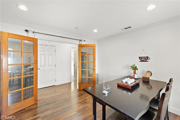 Home Office, Interior, Recessed Lighting, Wood Texture Flooring