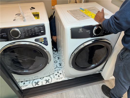 Interior, Washer