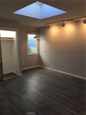 Empty room, Interior, Pendant Lights, Wood Texture Flooring
